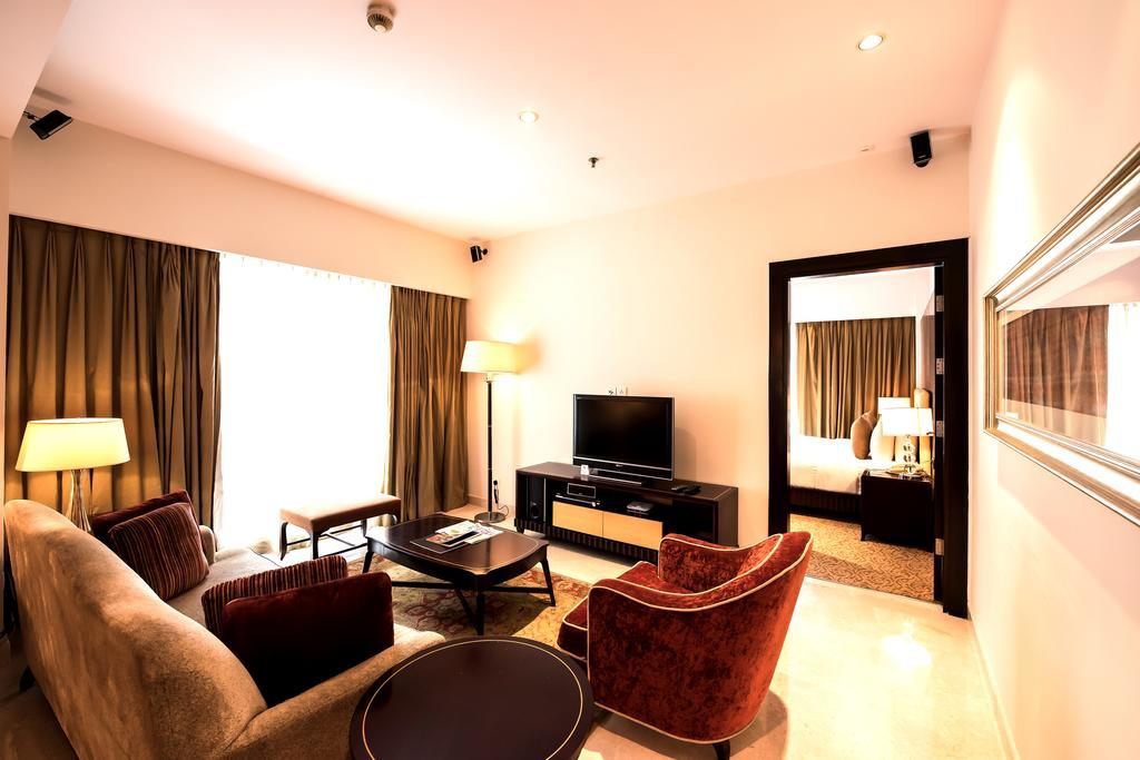Oakwood Premier Prestige Bangalore Exterior photo